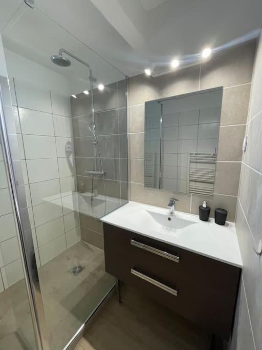 Apt Neuf A 1 Min De La Mer A Sausset Exterior photo